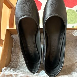 Steve Madden Black Flats Classic Leather Loafers